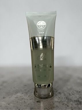 Below Zero Arctic Fresh Cooling Facial Cleansing Scrub